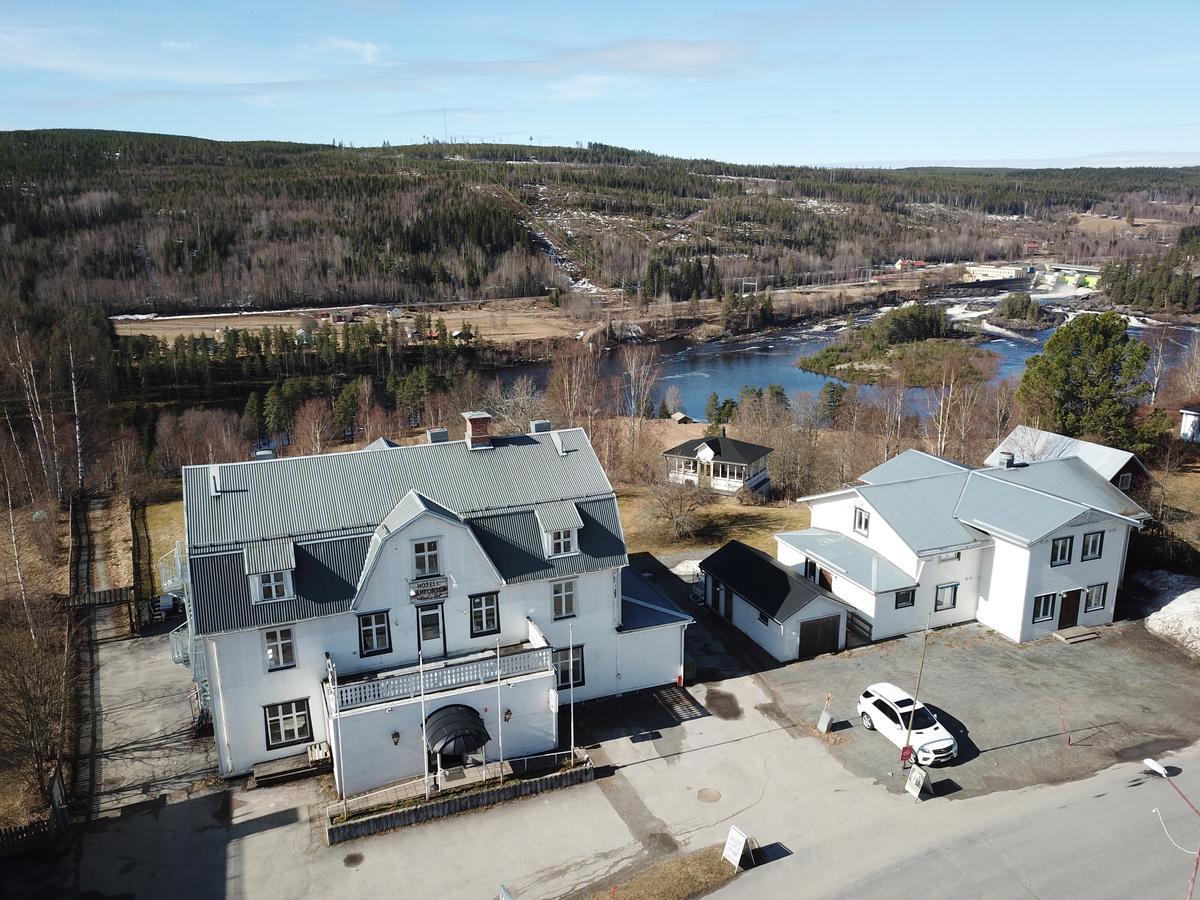Hotell Restaurang Naemforsen Näsåker 외부 사진